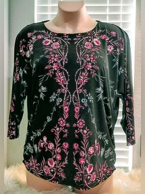 JM Collection Women’s 2X Top